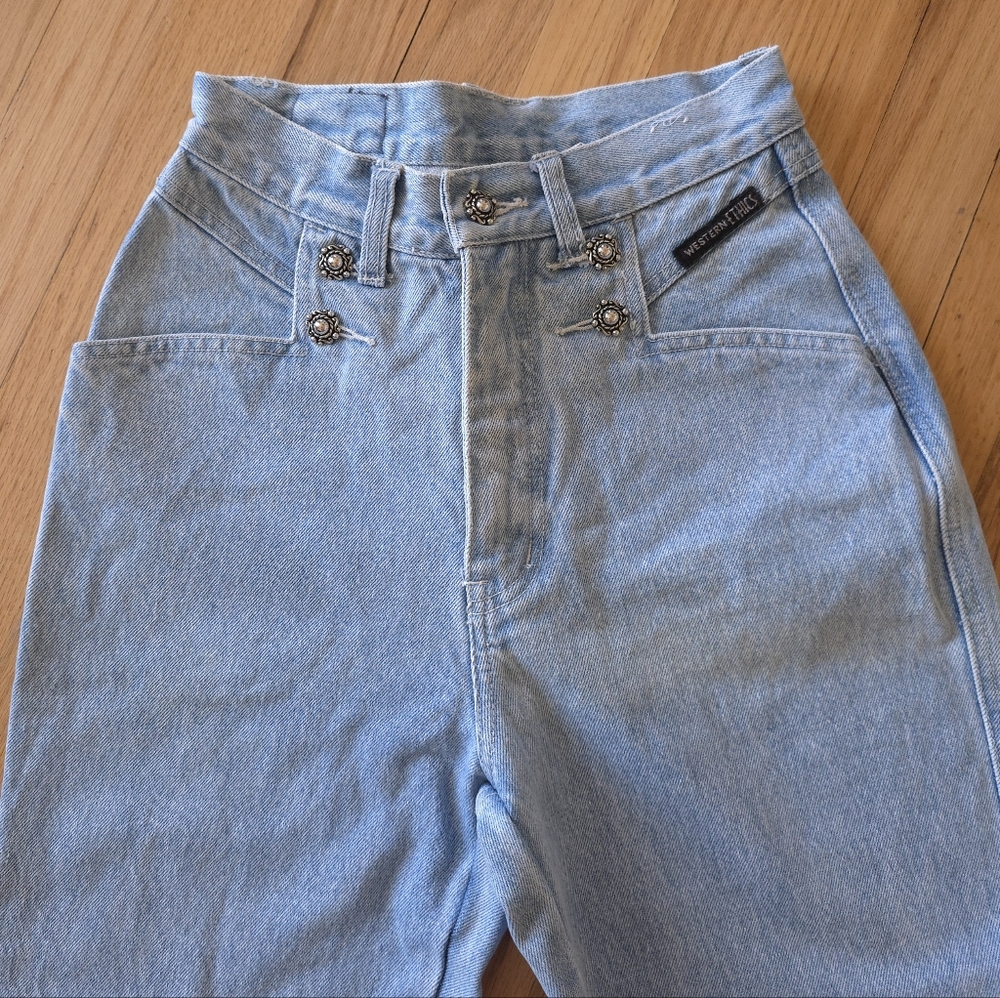 Vintage Western Ethics Straight Leg Studded Blue Jeans High Rise Bareback Light